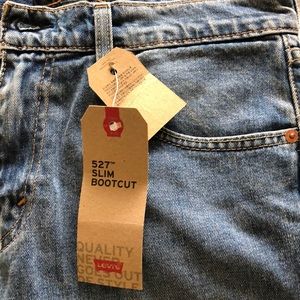 Levi’s 527 NWT- Mens 33w/34L